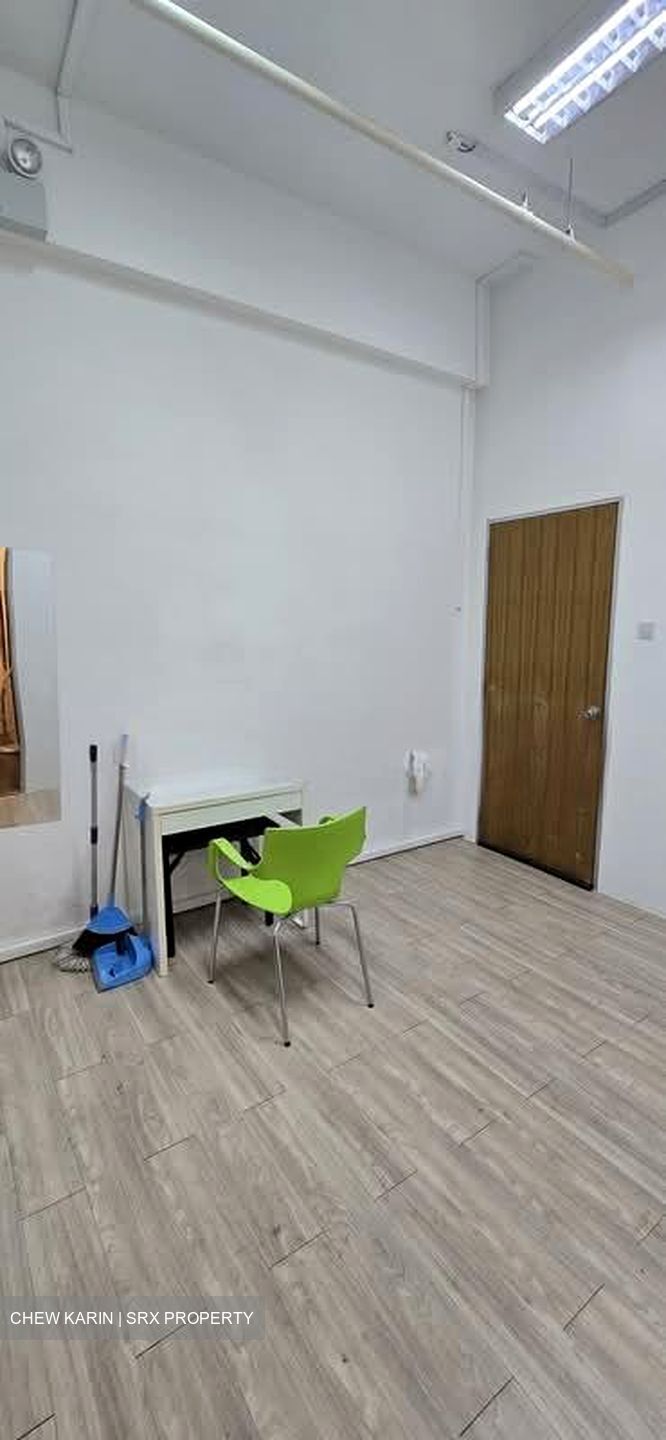 Woodlands Bizhub (D27), Factory #602211371